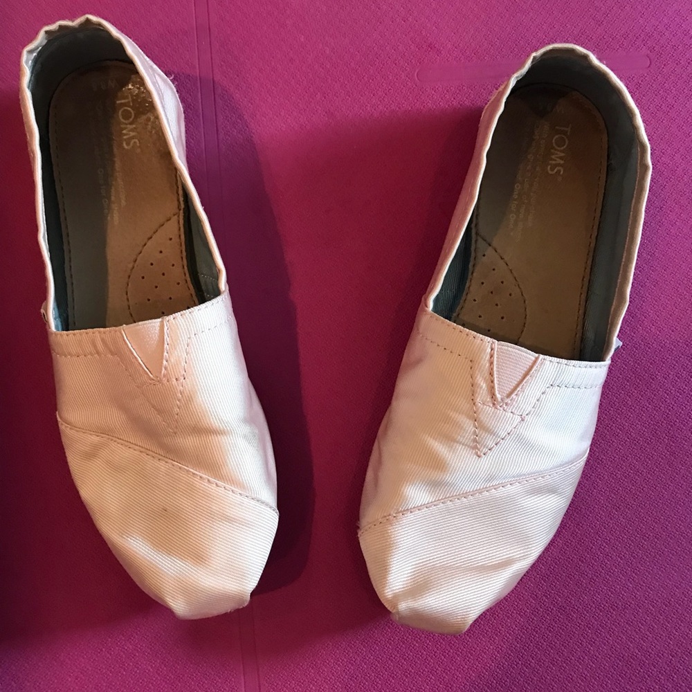 TOMS light pink satin slip on’s